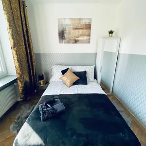 Apartament Clicktheflat Plac Bankowy, Warszawa