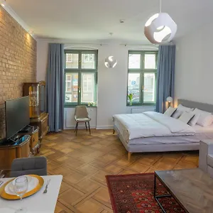 Provenir Strzelecka 25 Poznań